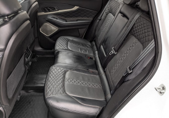 Подержанный автомобиль Exeed TXL 2022 года (15 фото)