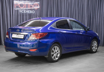 Подержанный автомобиль Hyundai Solaris Sedan 2013 года (5 фото)