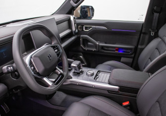 Подержанный автомобиль Jetour T2 2025 года (10 фото)