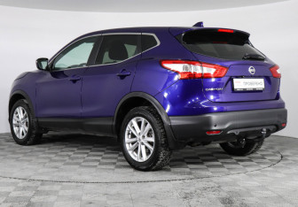 Подержанный автомобиль Nissan Qashqai 2018 года (7 фото)