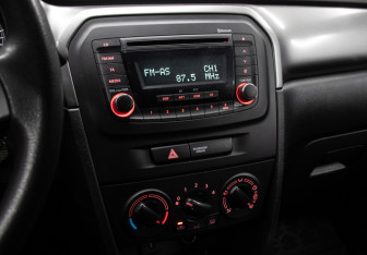 Подержанный автомобиль Suzuki Vitara 2020 года (17 фото)