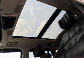 Подержанный автомобиль Land Rover Range Rover 2019 года (22 фото)