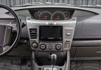 Подержанный автомобиль SsangYong Stavic 2013 года (15 фото)