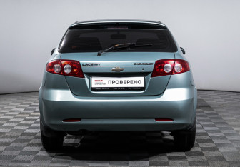 Подержанный автомобиль Chevrolet Lacetti Hatchback 2008 года (6 фото)