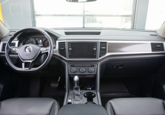 Подержанный автомобиль Volkswagen Teramont 2018 года (14 фото)