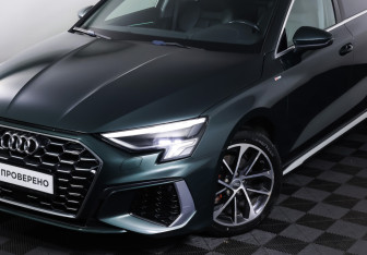 Подержанный автомобиль Audi A3 Hatchback 2021 года (23 фото)
