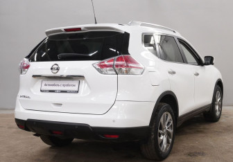 Подержанный автомобиль Nissan X-Trail 2016 года (5 фото)