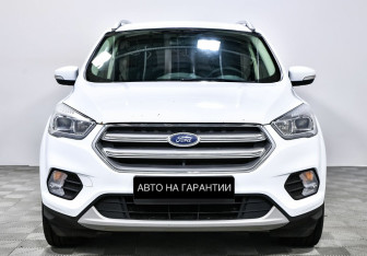 Подержанный автомобиль Ford Kuga 2019 года (2 фото)
