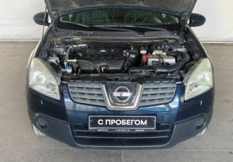 Подержанный автомобиль Nissan Qashqai 2008 года (17 фото)