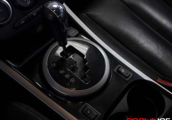 Подержанный автомобиль Mazda CX-7 2010 года (17 фото)