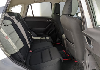 Подержанный автомобиль Mazda CX-5 2015 года (18 фото)