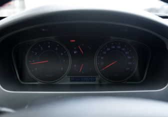 Подержанный автомобиль Chevrolet Epica 2011 года (10 фото)