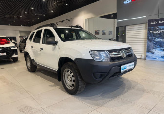 Подержанный автомобиль Renault Duster 2018 года (3 фото)