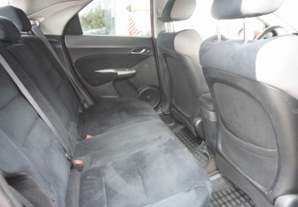 Подержанный автомобиль Honda Civic Hatchback 2008 года (10 фото)