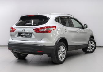 Подержанный автомобиль Nissan Qashqai 2018 года (5 фото)
