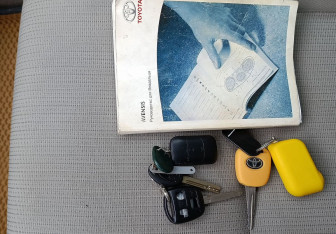 Подержанный автомобиль Toyota Avensis Sedan 2007 года (16 фото)