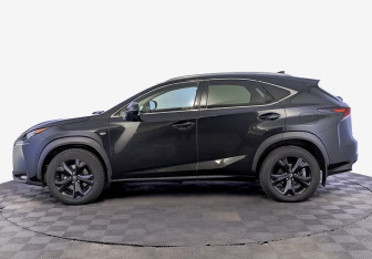 Подержанный автомобиль Lexus NX 2017 года (8 фото)