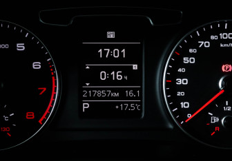 Подержанный автомобиль Audi Q3 2013 года (11 фото)