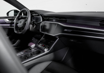 Подержанный автомобиль Audi A6 Sedan 2021 года (9 фото)