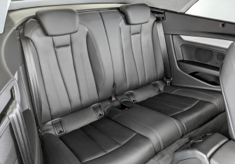 Подержанный автомобиль Audi A5 Convertible 2020 года (12 фото)