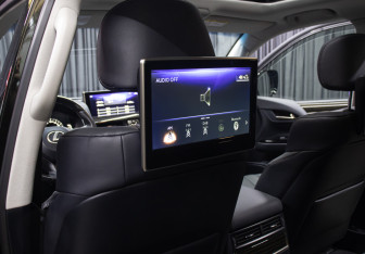Подержанный автомобиль Lexus LX 2021 года (21 фото)