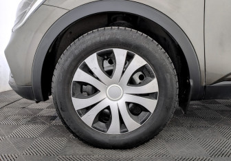 Подержанный автомобиль Renault Arkana 2019 года (18 фото)