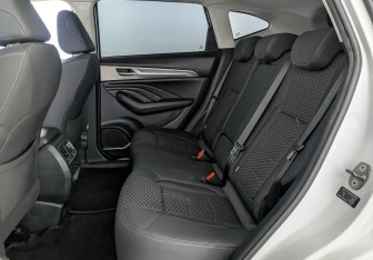 Подержанный автомобиль Haval F7 2019 года (17 фото)