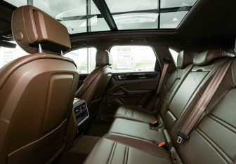 Новый Porsche Cayenne 2025 (9 фото)