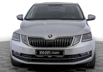 Подержанный автомобиль Skoda Octavia Liftback 2017 года (2 фото)