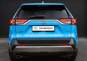 Подержанный автомобиль Toyota RAV4 2020 года (5 фото)