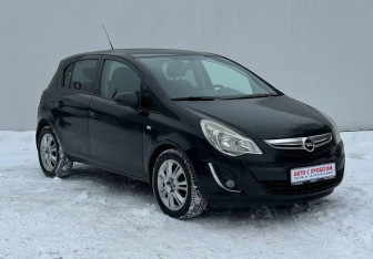 Подержанный автомобиль Opel Corsa 2011 года (3 фото)
