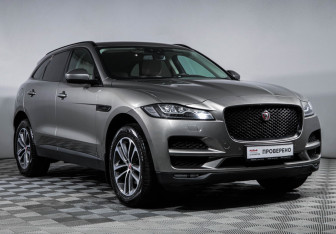 Подержанный автомобиль Jaguar F-Pace 2018 года (3 фото)