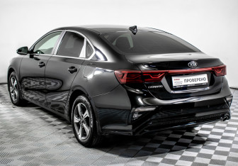 Подержанный автомобиль Kia Cerato Sedan 2021 года (7 фото)