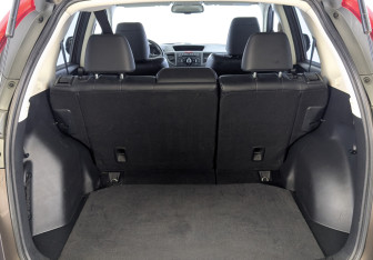 Подержанный автомобиль Honda CR-V 2013 года (10 фото)