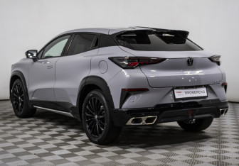 Подержанный автомобиль Changan UNI-T 2023 года (7 фото)