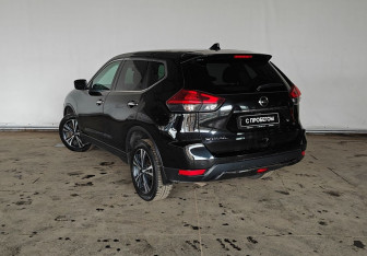 Подержанный автомобиль Nissan X-Trail 2019 года (4 фото)