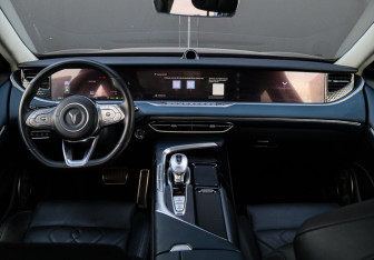 Подержанный автомобиль Voyah Free 2023 года (10 фото)