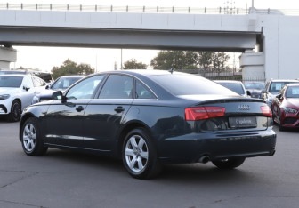 Подержанный автомобиль Audi A6 Sedan 2013 года (7 фото)