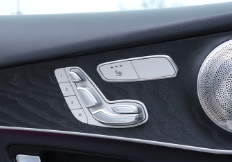 Подержанный автомобиль Mercedes-Benz GLC Coupe 2019 года (18 фото)