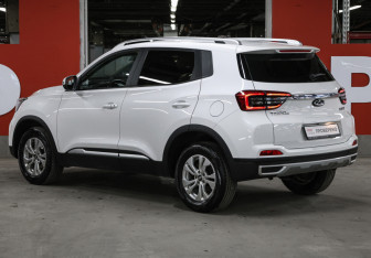 Подержанный автомобиль Chery Tiggo 4 2022 года (7 фото)