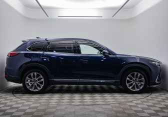 Подержанный автомобиль Mazda CX-9 2019 года (6 фото)