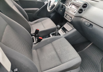 Подержанный автомобиль Volkswagen Tiguan 2012 года (9 фото)