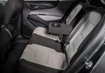 Подержанный автомобиль Chevrolet Equinox 2018 года (10 фото)