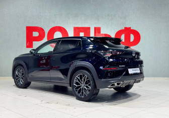 Подержанный автомобиль Changan UNI-T 2023 года (7 фото)