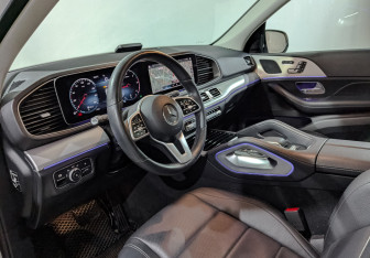 Подержанный автомобиль Mercedes-Benz GLE 2020 года (15 фото)