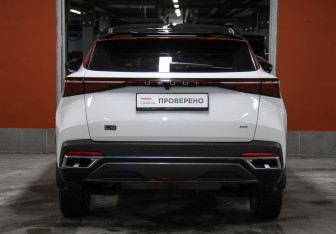 Подержанный автомобиль Omoda C5 2023 года (6 фото)