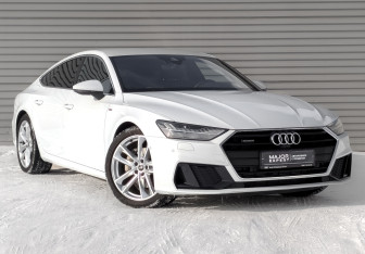 Подержанный автомобиль Audi A7 2021 года (3 фото)