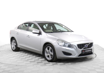 Подержанный автомобиль Volvo S60 2011 года (3 фото)