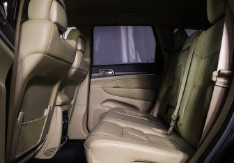 Подержанный автомобиль Jeep Grand Cherokee 2014 года (11 фото)