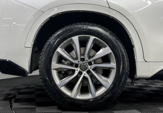 Подержанный автомобиль BMW X6 2019 года (7 фото)